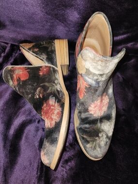 🍉Floral Velvet Ankle Booties in Multicolor - Women’s Slip-On Booties